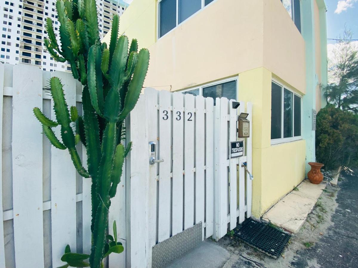 Hollywood Beachfront House Apartamento Exterior foto